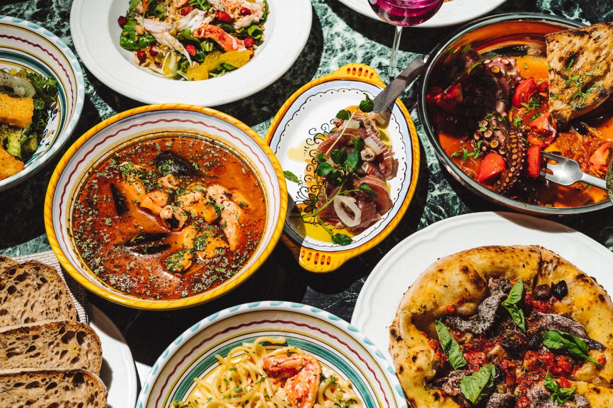 Sea, Signora Sea, Signora