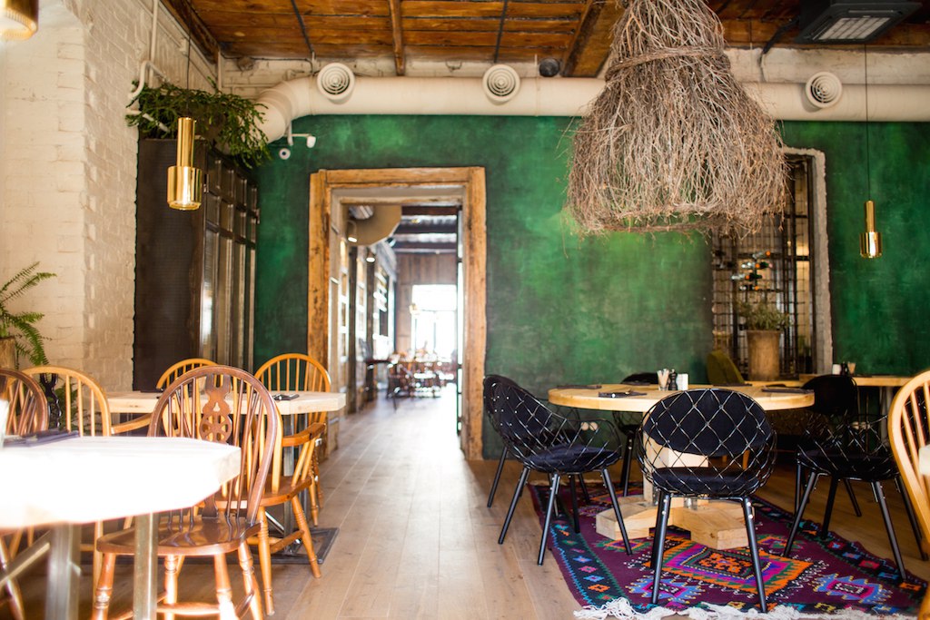 Гастроли Гастроли