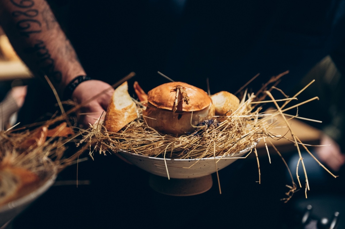 Hello Wine Hello Wine