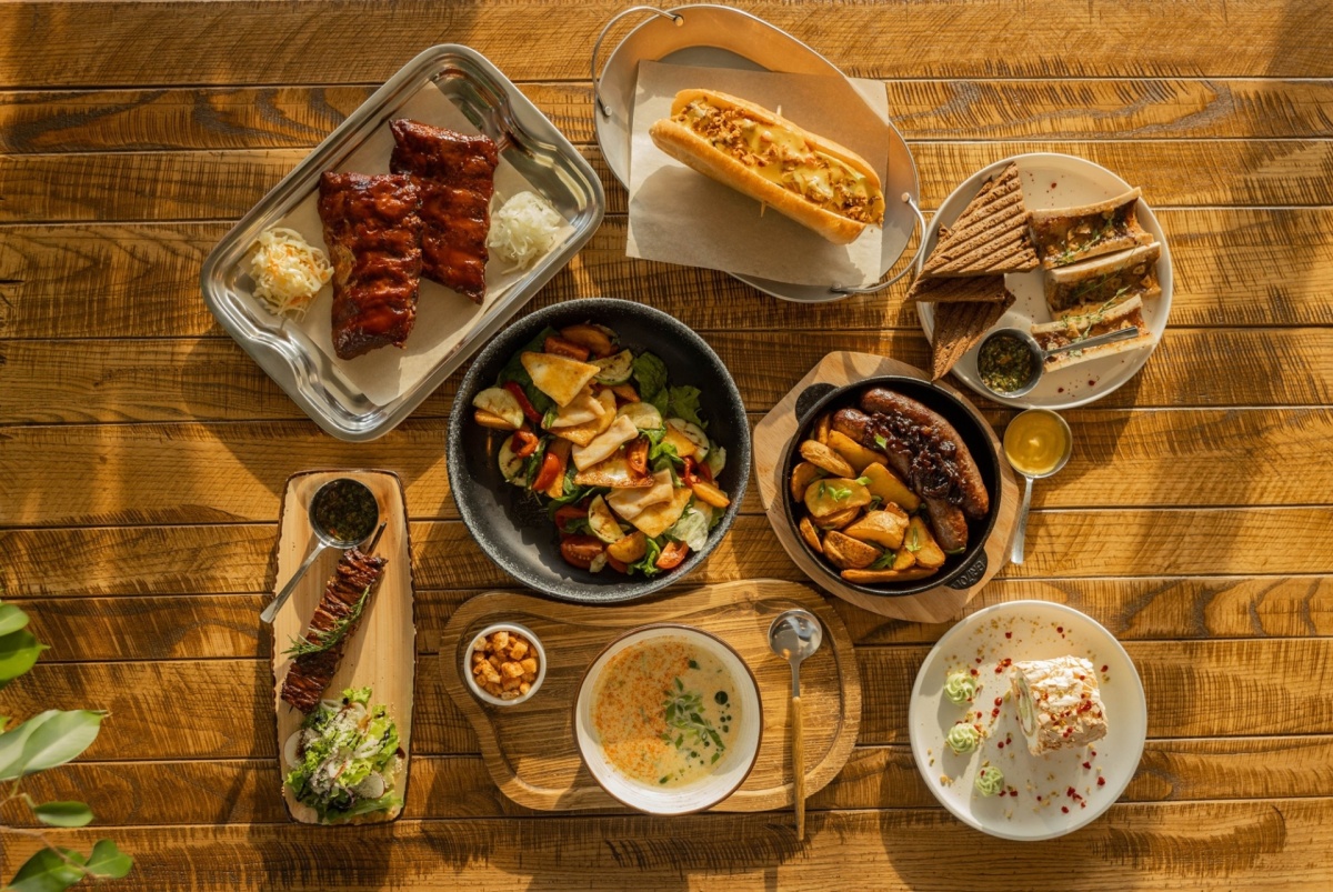 Свои ребята Свои ребята