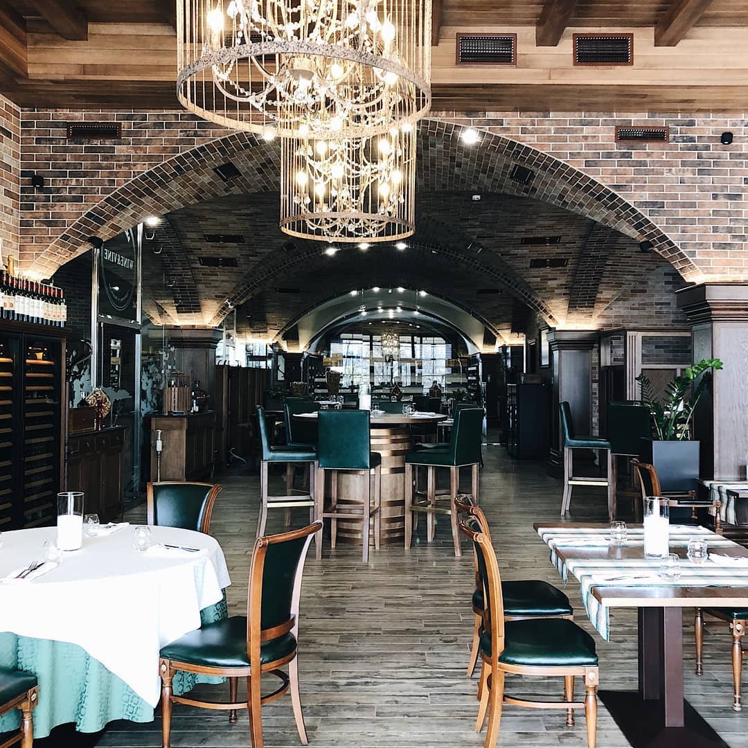 Wine & Vine Wine & Vine